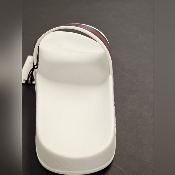 GUCCI Men's Web Rubber Slide Sandal - Picture 4 of 8